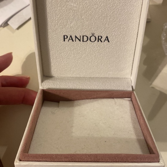 Pandora 925 sterling silver bracelet come in  box - Picture 8 of 8